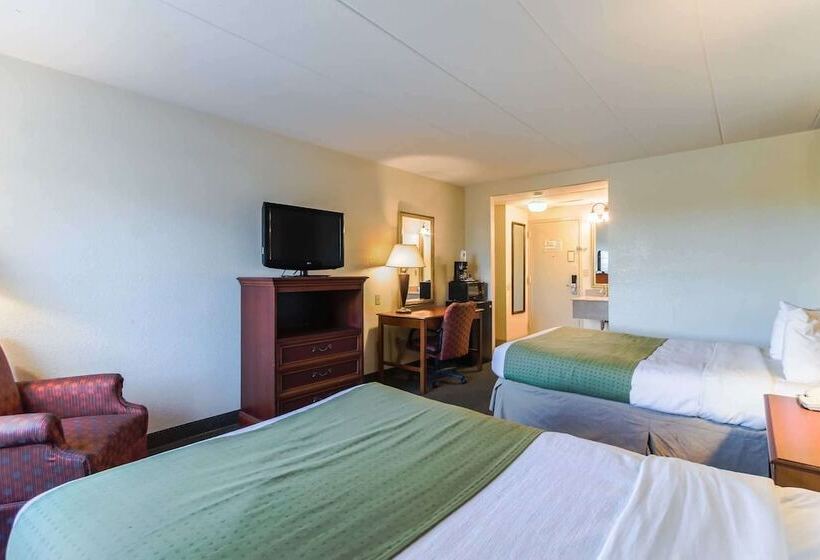 带2个双人床的标准工作室, Quality Inn & Suites Conference Center