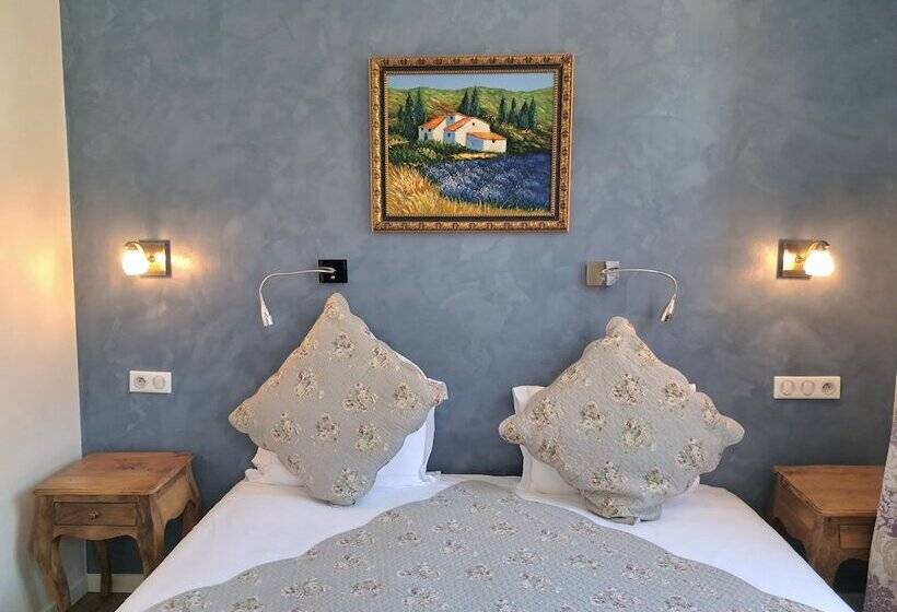 Номер Комфорт, Les Arcades Le Lion D'or