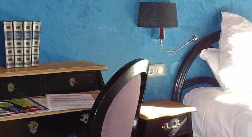 Номер Комфорт, Les Arcades Le Lion D'or