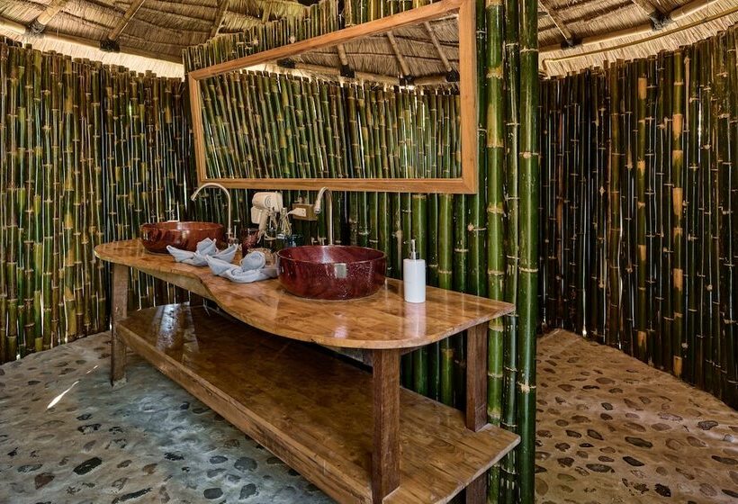 Standard Tent, The Namkhan, A Small Luxury Hotel Of The World