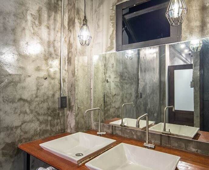 ファミリールーム, Yindee Travellers Lodge