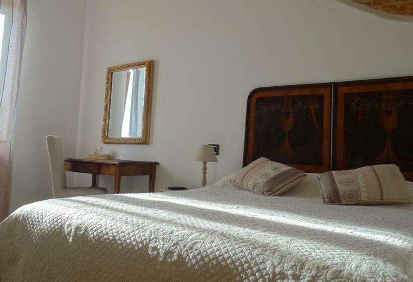 اتاق لوکس, B&b La Casa Del Sarto
