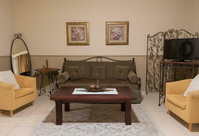 수피리어 룸, Akrolimnion