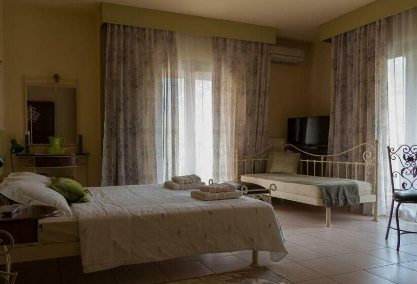 스탠다드 룸, Akrolimnion