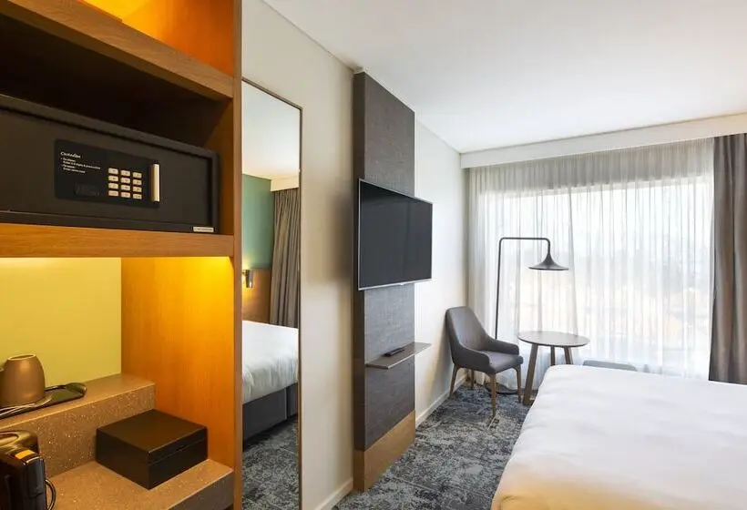 ダブルベッドスタンダードルーム, Holiday Inn Express & Suites Queenstown, An Ihg