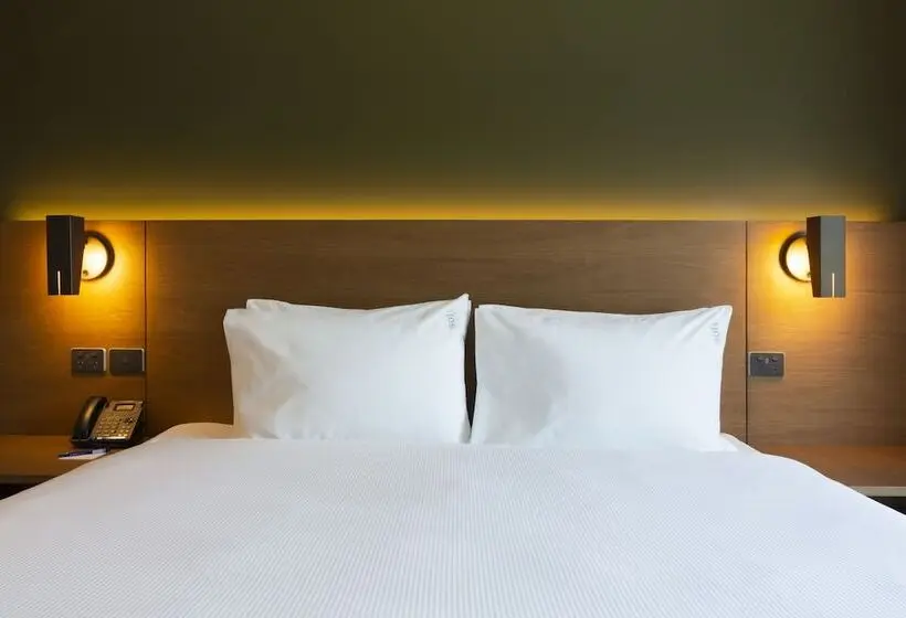 ダブルベッドスタンダードルーム, Holiday Inn Express & Suites Queenstown, An Ihg