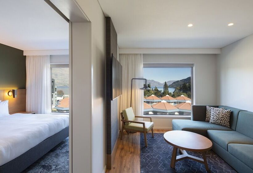 Люкс Вид на Горы, Holiday Inn Express & Suites Queenstown, An Ihg