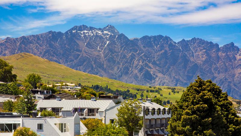 스탠다드 룸 산 전망, Holiday Inn Express & Suites Queenstown, An Ihg