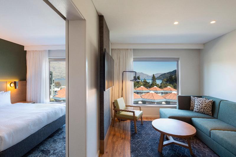 산 전망 스위트, Holiday Inn Express & Suites Queenstown, An Ihg