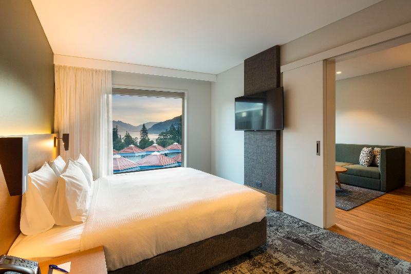 Люкс Вид на Горы, Holiday Inn Express & Suites Queenstown, An Ihg