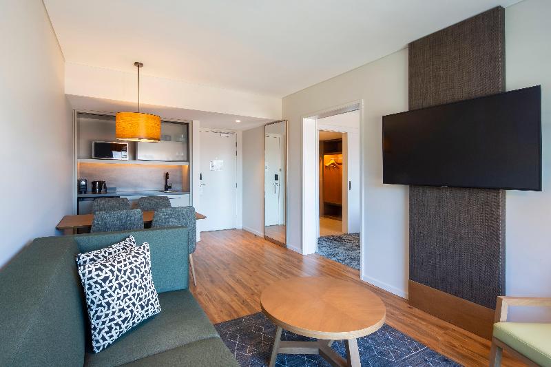 산 전망 스위트, Holiday Inn Express & Suites Queenstown, An Ihg