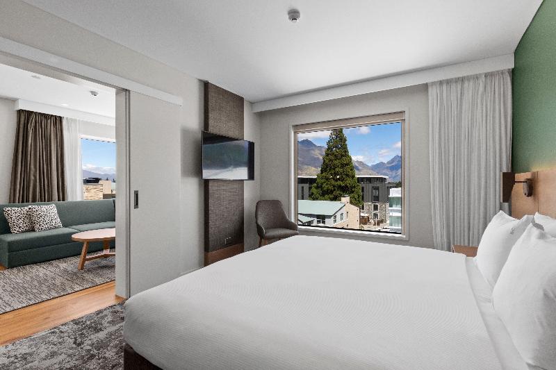 Люкс Вид на Горы, Holiday Inn Express & Suites Queenstown, An Ihg