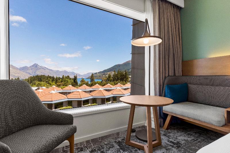 스탠다드 룸 산 전망, Holiday Inn Express & Suites Queenstown, An Ihg