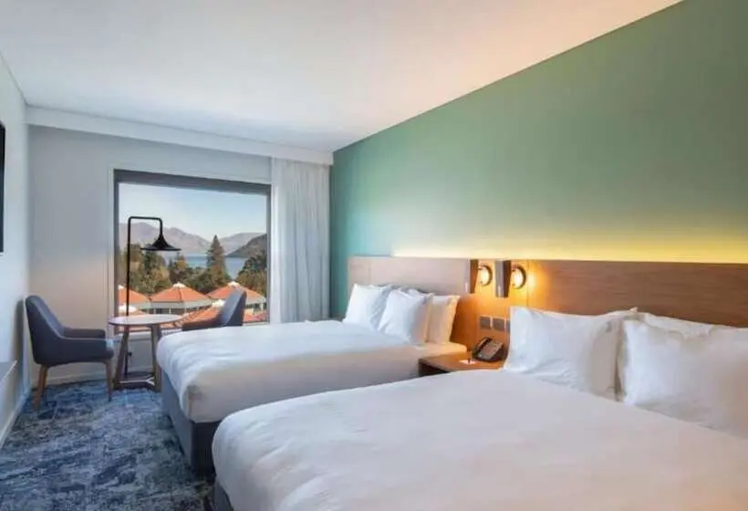 2ダブルベッドのスタンダードルーム, Holiday Inn Express & Suites Queenstown, An Ihg