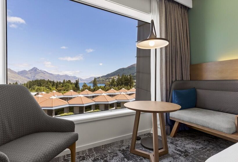 Номер Стандарт Двуспальная Кровать, Holiday Inn Express & Suites Queenstown, An Ihg