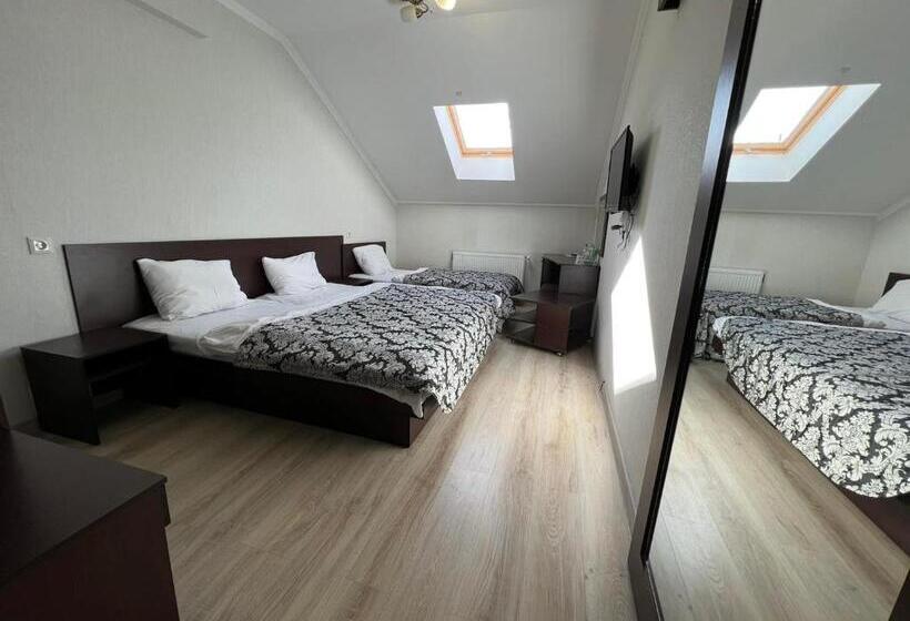 غرفة إقتصادية ثلاثية, Kasimir Resort Hotel & Spa