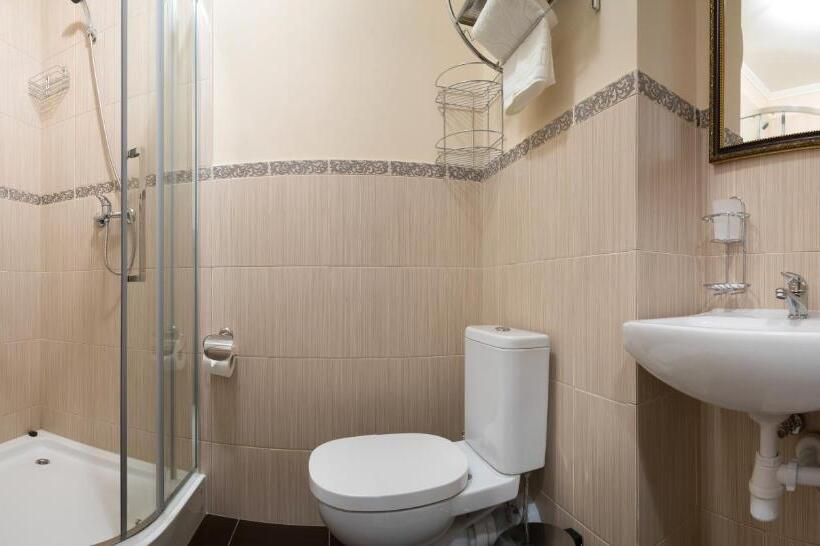 غرفة قياسية مزوَّدة بشُرفة, Kasimir Resort Hotel & Spa