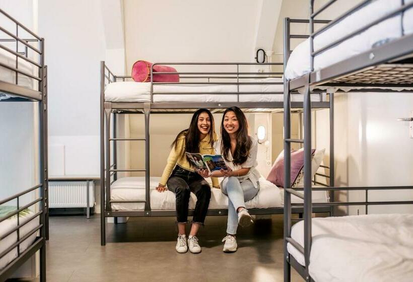 غرفة عائلية, Pink Flamingo Boutique Hostel