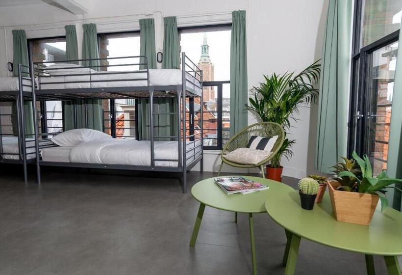 غرفة عائلية, Pink Flamingo Boutique Hostel