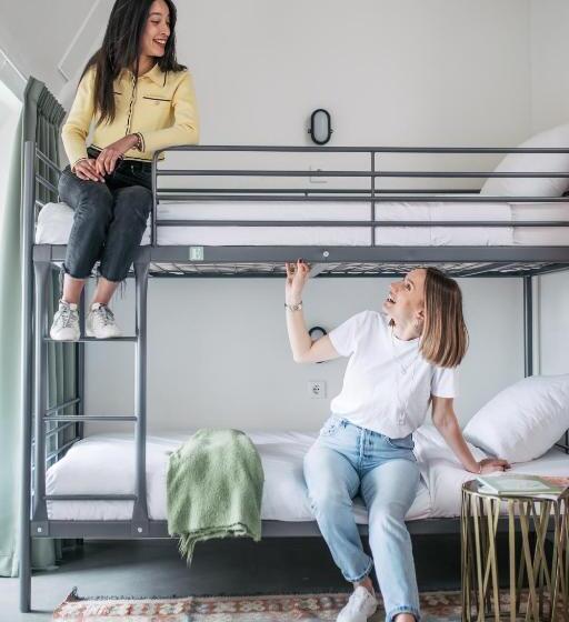 غرفة عائلية, Pink Flamingo Boutique Hostel