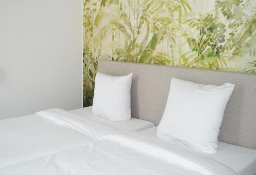 기본룸, Pink Flamingo Boutique Hostel
