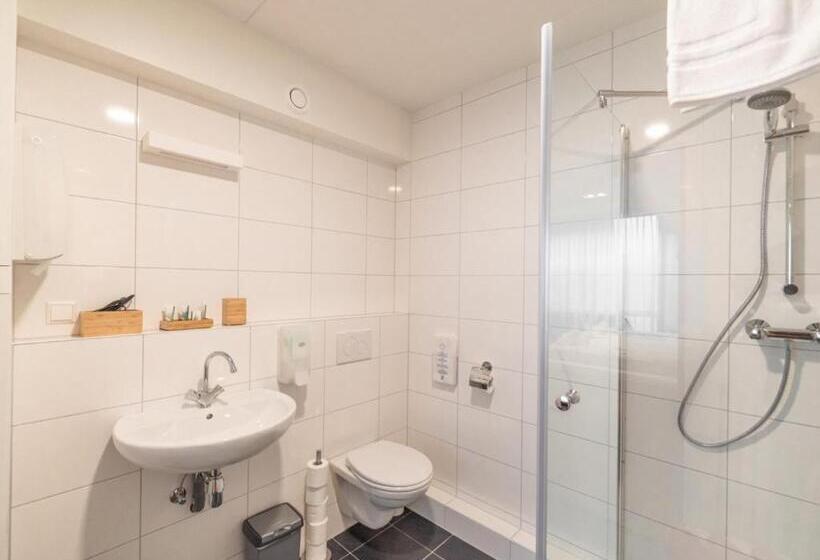 클래식 4인 룸, Pink Flamingo Boutique Hostel