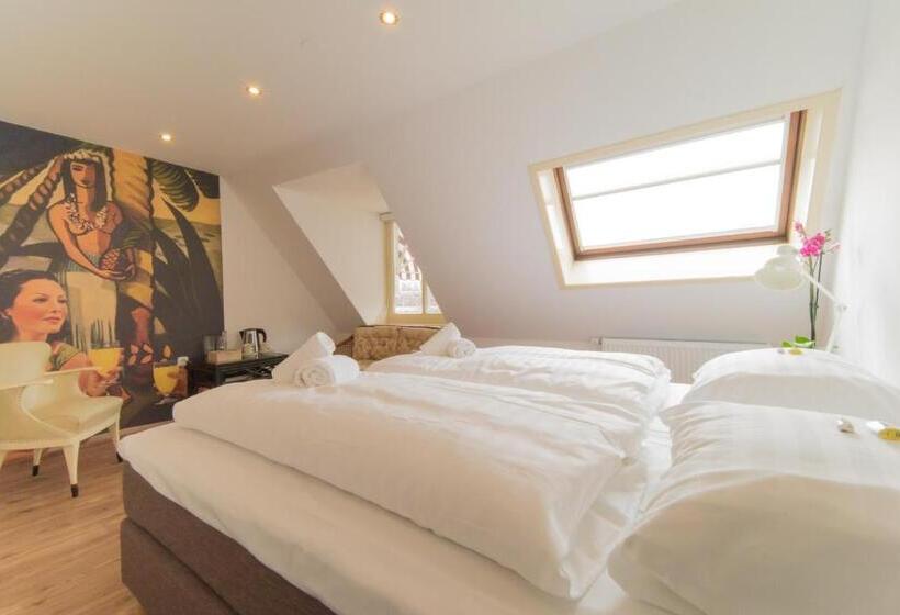 수피리어 룸, Pink Flamingo Boutique Hostel