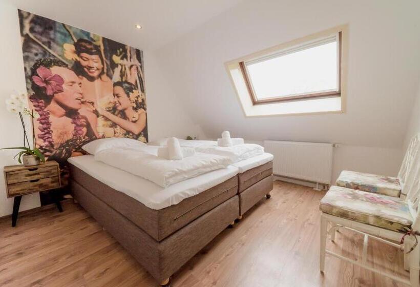 غرفة سوبيريور, Pink Flamingo Boutique Hostel