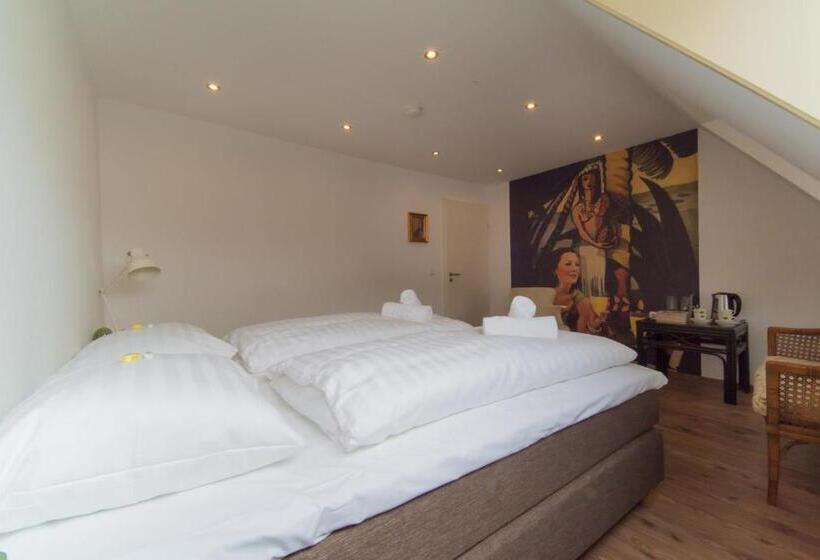 수피리어 룸, Pink Flamingo Boutique Hostel