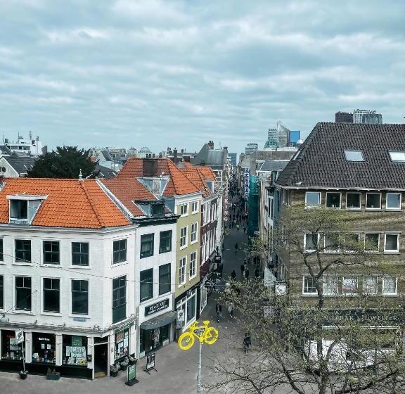 سرير فى غرفة مشتركه, Pink Flamingo Boutique Hostel