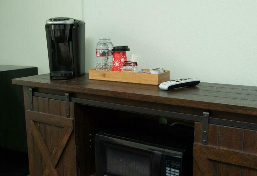 デラックスファミリールーム, Lost Trail