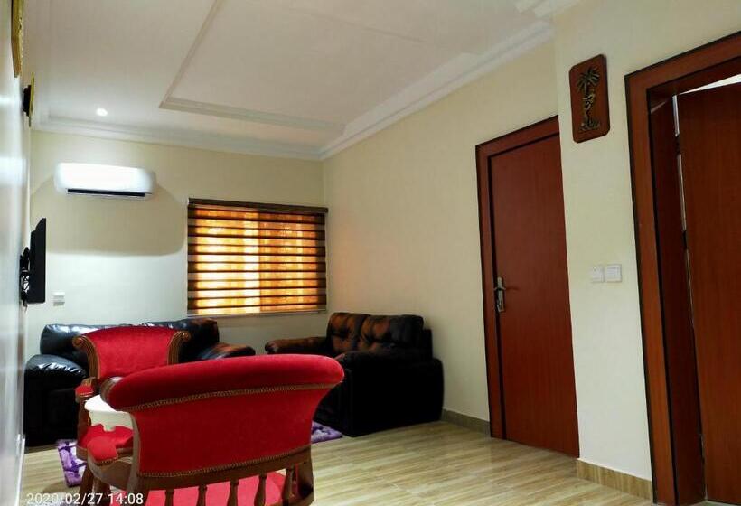 سوئیت با تخت بزرگ, Alim Royal Hotel And Suite