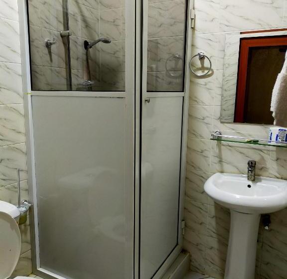 اتاق استاندارد یک نفره, Alim Royal Hotel And Suite