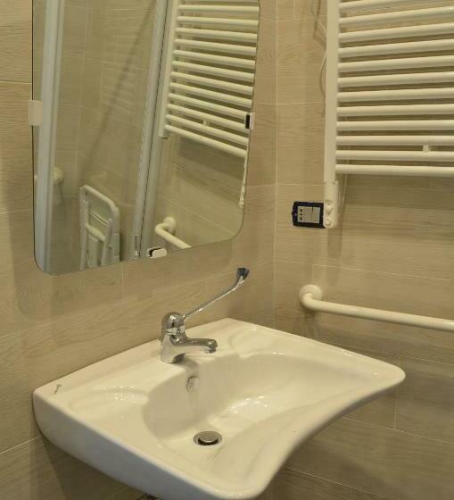 اتاق استاندارد برای معلولان, Aparthotel Parkho