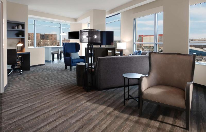 Suite King Size Bed, Hyatt House Nashville Downtown Convention Center