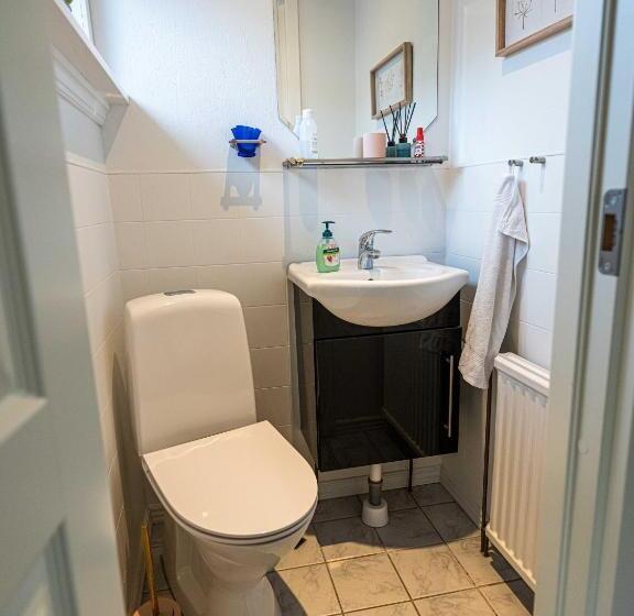 חדר סטנדרט חדר אמבטיה משותף, Marna Guesthouse Doubleroom Nr.4