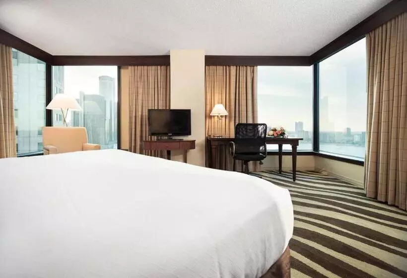 اتاق لوکس با تخت بزرگ, Fort Pontchartrain Detroit, A Wyndham
