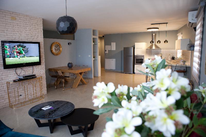 جناح سرير كينج, The Inn At Gig Harbor