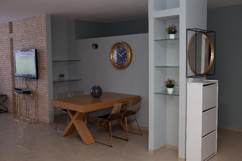 جناح سرير كينج, The Inn At Gig Harbor