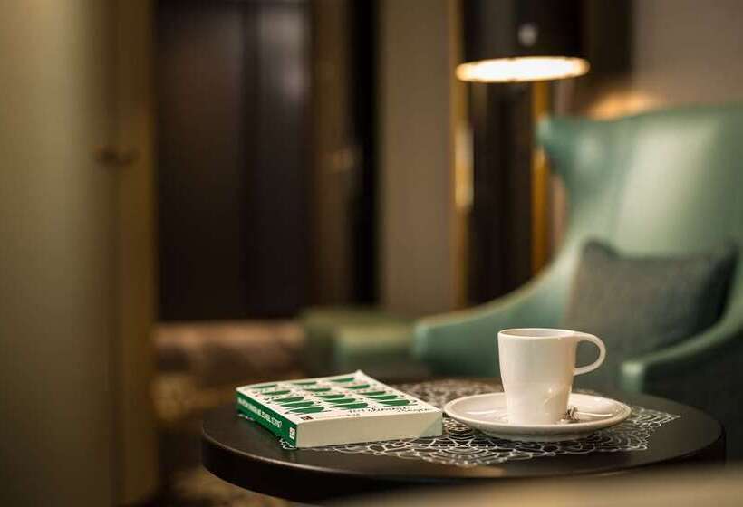 キングサイズベッドのスタンダードルーム, The Sire Hotel Lexington, Tapestry Collection By Hilton