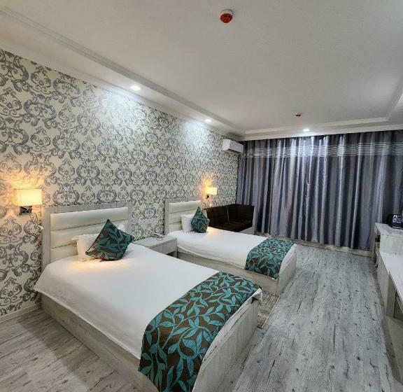 Habitació Estàndard, Summer