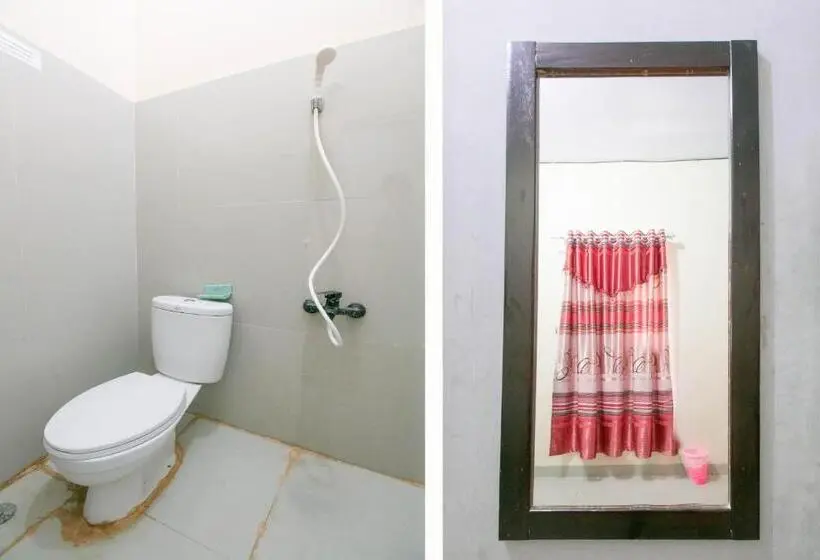 Deluxe-huone, Grand Azizah Makassar Redpartner
