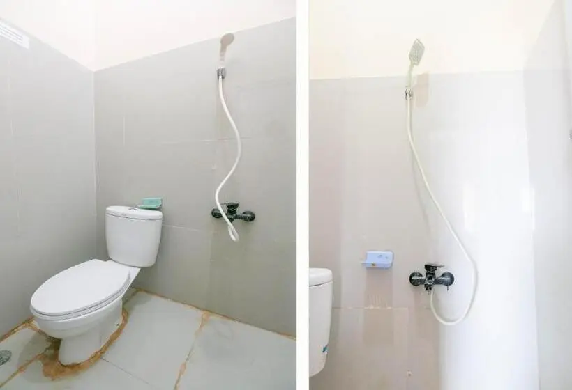 Deluxe-huone, Grand Azizah Makassar Redpartner