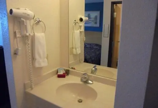 Standard-invahuone, Herington Inn And Suites