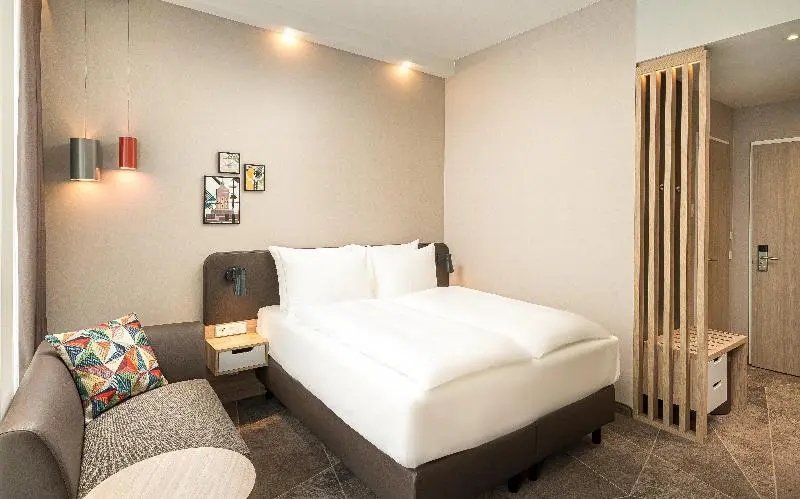 スタンダードルーム, Holiday Inn Mannheim City Hauptbahnhof, An Ihg