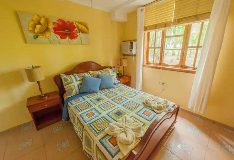 اتاق استاندارد با چشم‌انداز باغ, Tierra Verde Bed And Breakfast