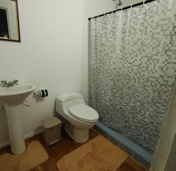 سرير فى غرفة مشتركه, Tierra Verde Bed And Breakfast