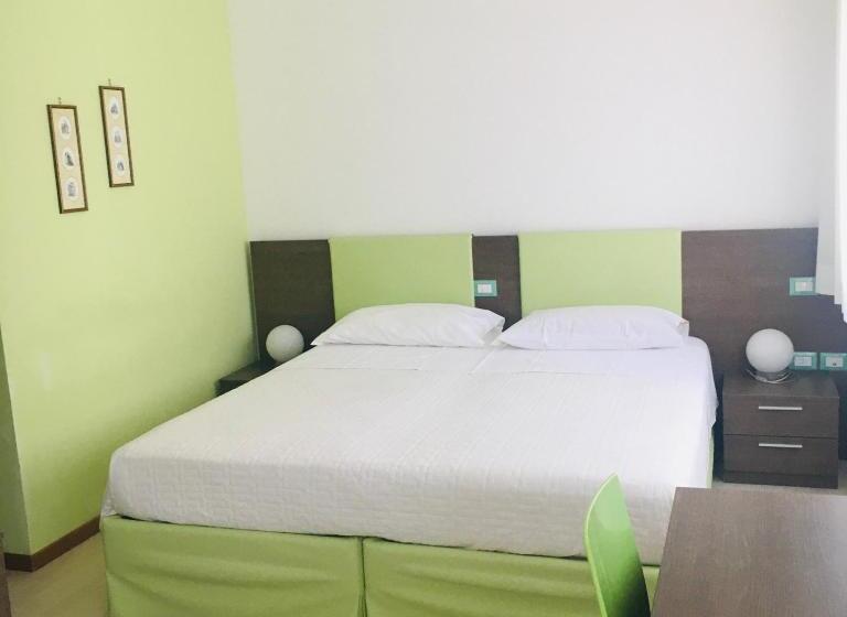 غرفة قياسية ثلاثية, Affittacamere Alla Posta