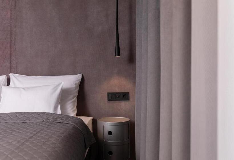 Апартаменты 2 Спальни, Going Triple A Apartments West