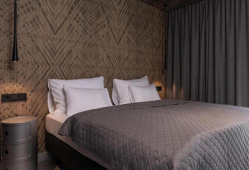 Номер Стандарт, Going Triple A Apartments West